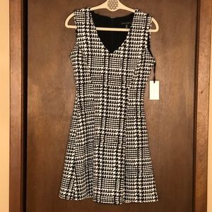 Black and White Houndstooth Dress!